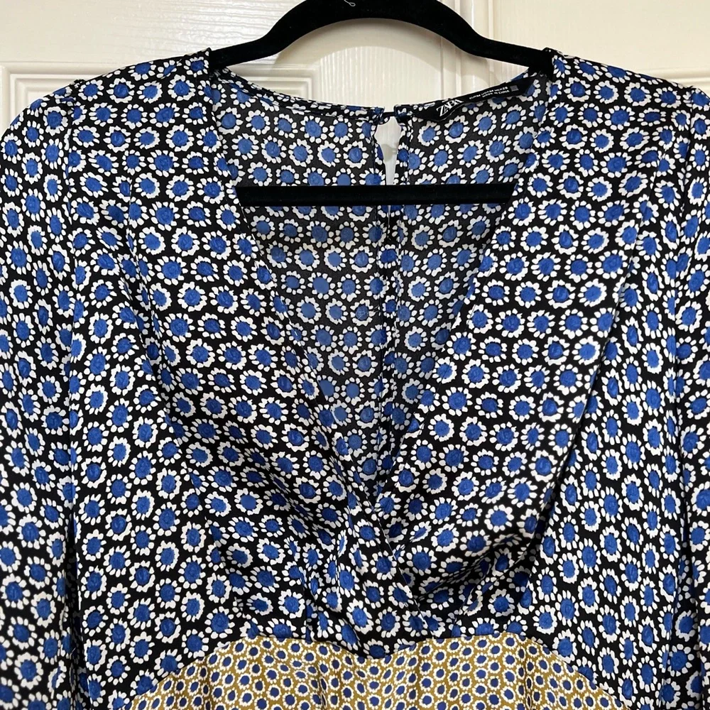 ZARA GEOMETRIC PRINT  Long Sleeves V Neck Open Back Scarf JUMPSUIT Lightweight M - Picture 9 of 11